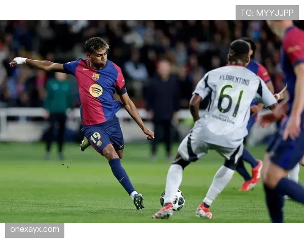 C罗转型启示：从边路飞翼到禁区之王，他如何重塑足坛中锋定义