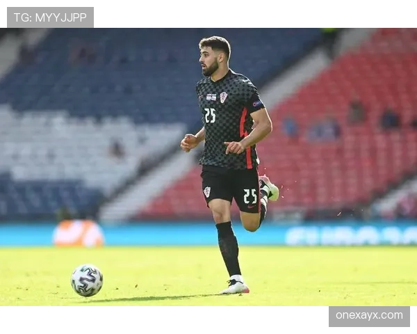 格瓦迪奥尔防守能力持续精进,助球队后防线表现稳健 格瓦迪奥尔防守能力持续精进,助球队后防线表现稳健